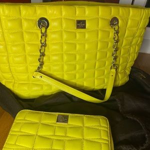 The most gorgeous kate spade wallet and purse
